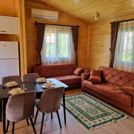 Ugur Pansiyon Bungalows ชิลารึ ภายนอก รูปภาพ